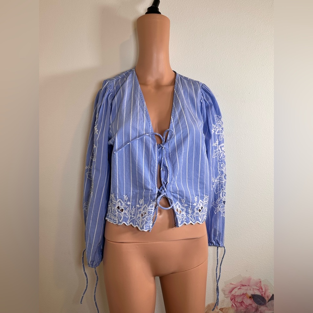 New Future Collective, Long Sleeve Eyelet Tie-Front Poplin Blouse Blue Stripes - Picture 3 of 7